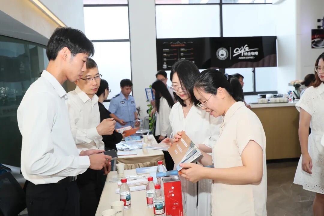 6aabb15eaa506a833258caeed21e22dd.jpg